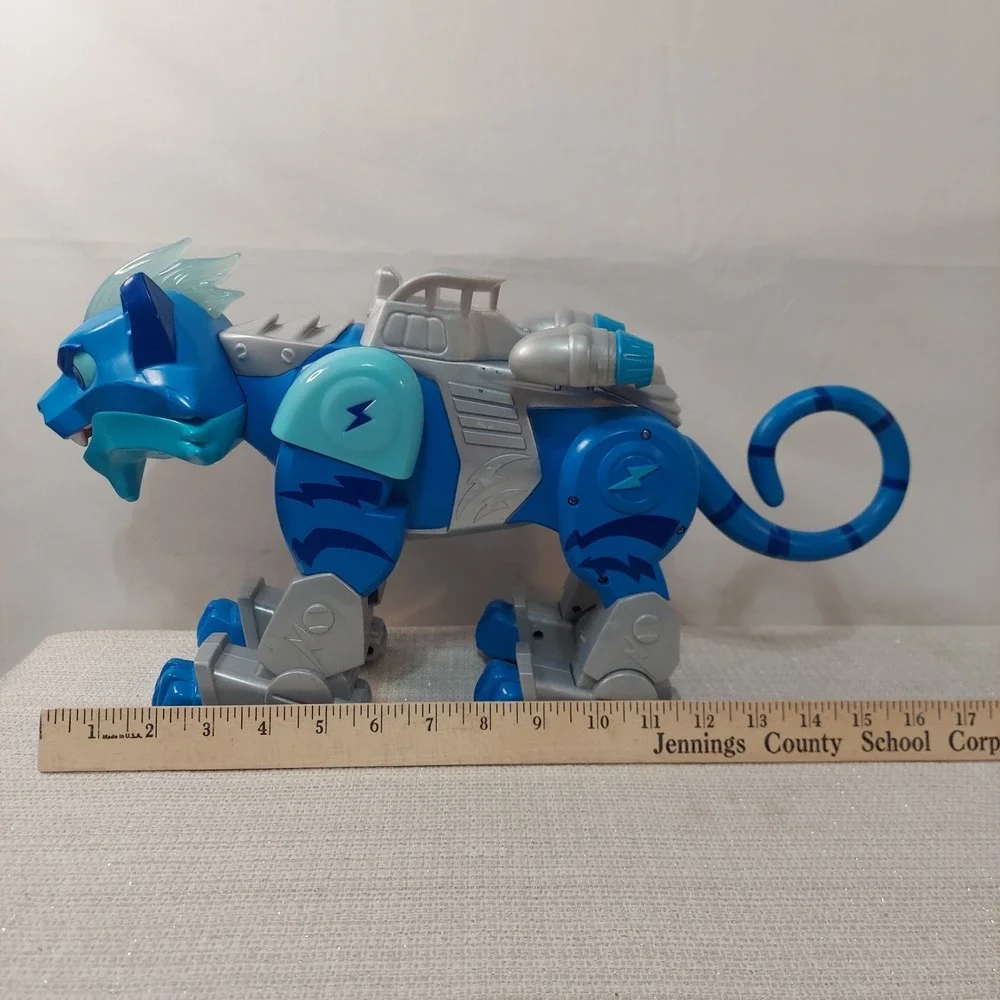 PJ‎ Masks Roar Power Cat Lights Sounds Motorized Toy